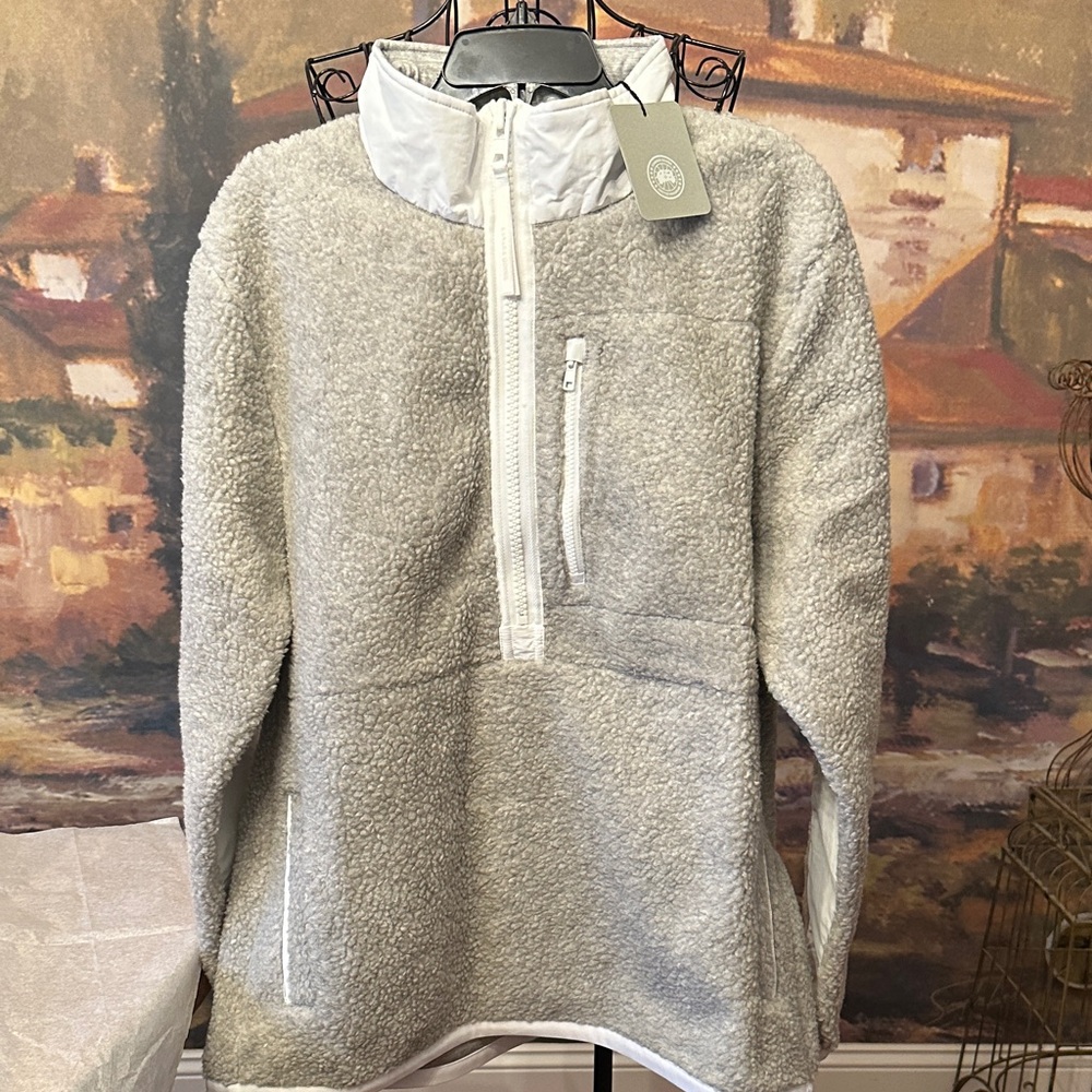 Authentic Canada Goose Updated Renfrew Fleece Pullover